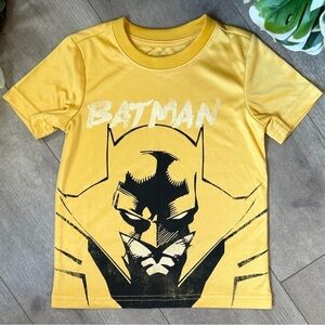 New Batman Graphic Toddler Boy T-Shirt Silky Yellow Batman Graphic T-Shirt 3T